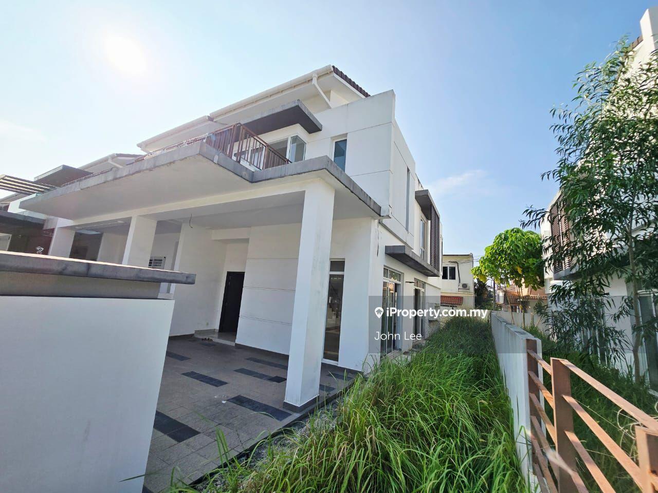 Freehold 2 storey End House Taman Putra Prima Pp6 Aquamarine Puchong