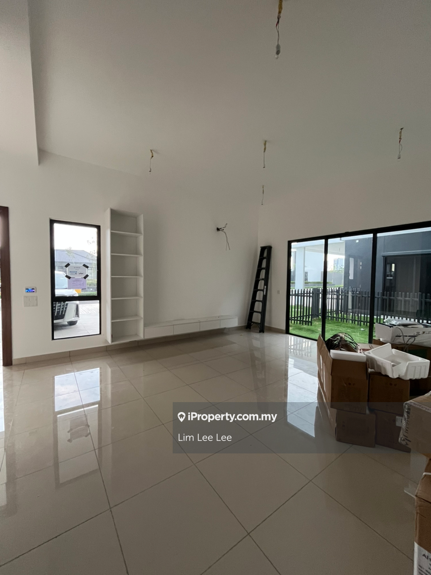 Amber Eco Ardence , Setia Alam