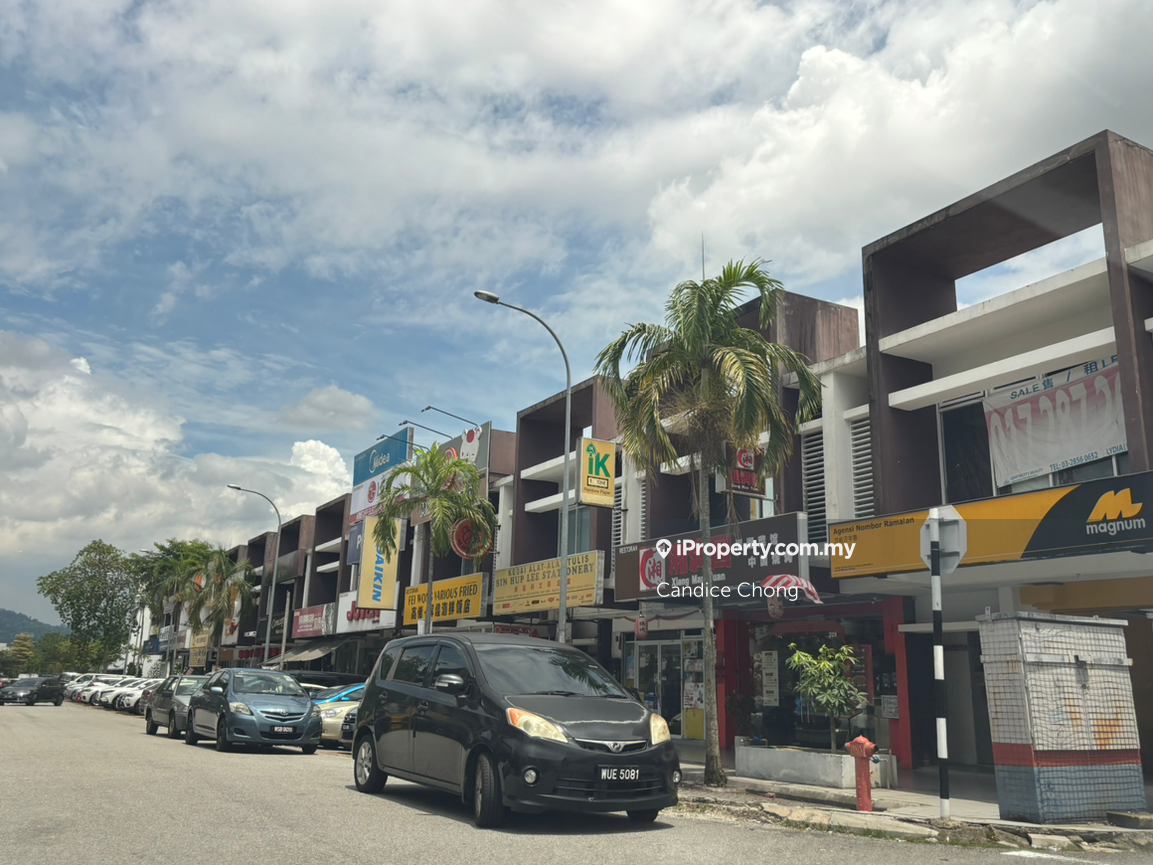 1.5 Storey Shop End Lot for Sale @ Bandar Mahkota Cheras Freehold 1.5