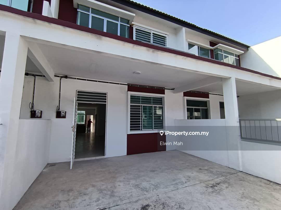 Brand New Unit, Table Top, Grill, 2 Storey Terrace Call Elwin View Now