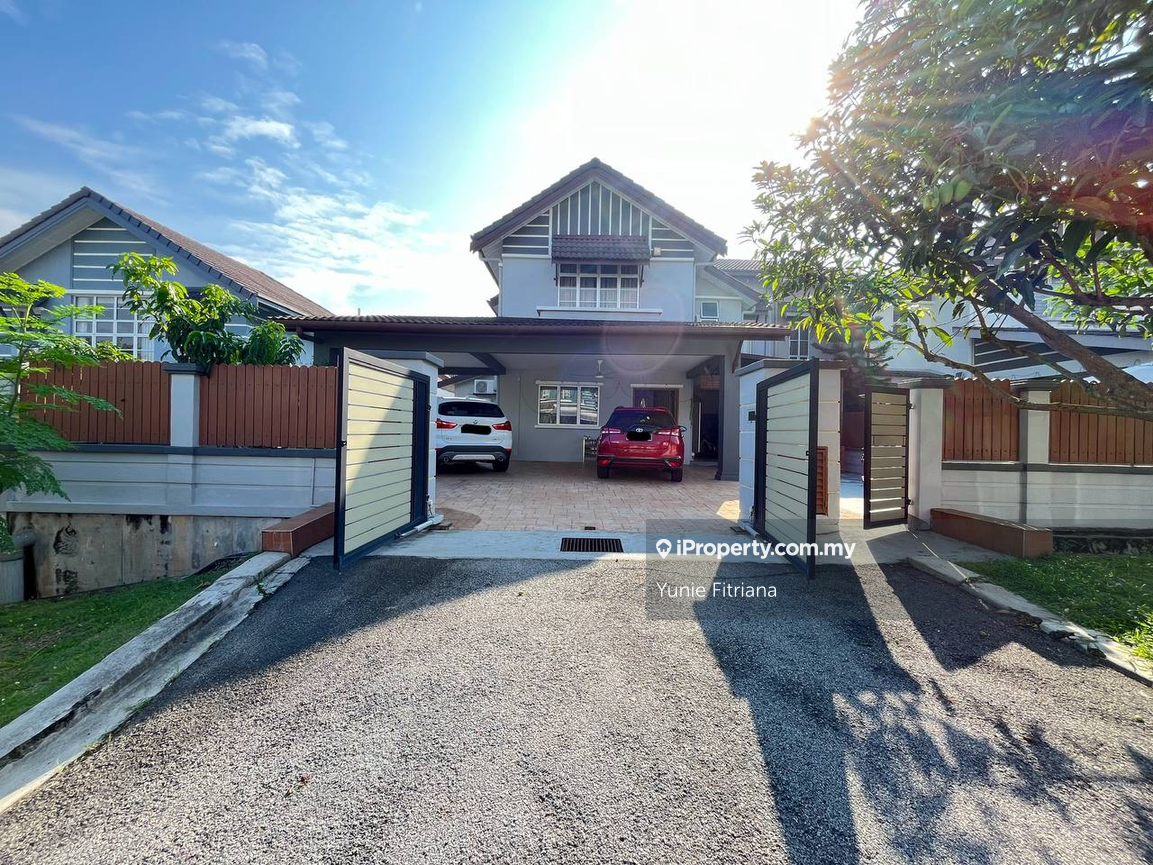 Very cheap, Double Storey Semi D at Bandar Seri Putra Bangi