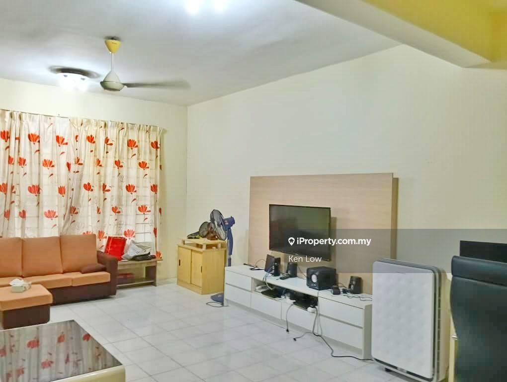 Gated Guarded, Renovated 2 Sty House, Bandar Mahkota Cheras, Nego