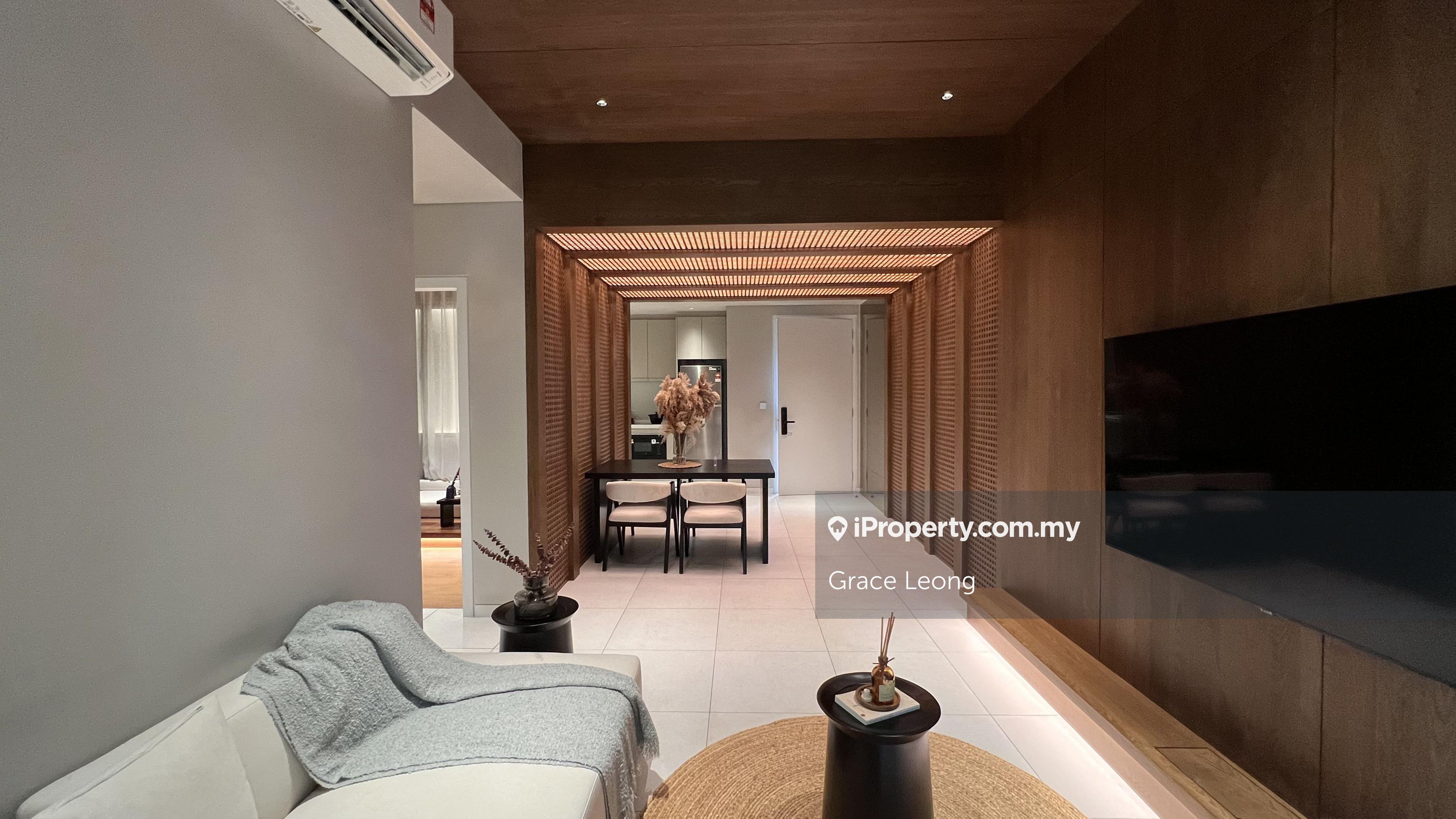 Prestigious Freehold Address, Walk to MRT & Premier Mall