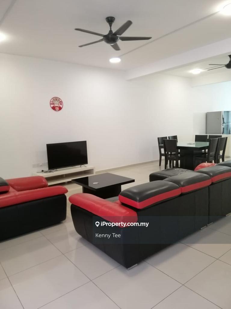 Spacious good condition superlink house for sale