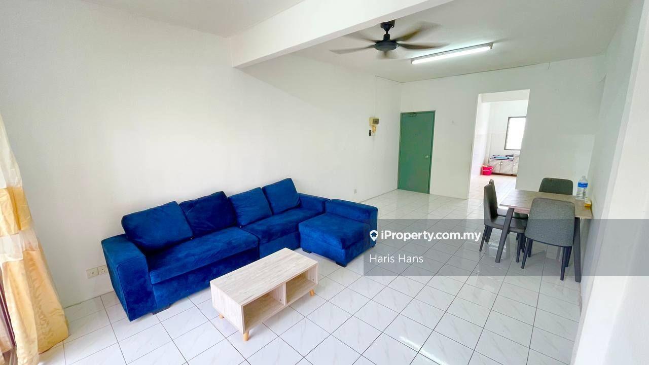 Facing Lake Flexible Booking 