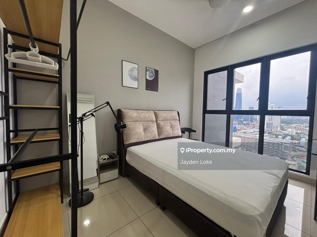 Trion2  Studio fully furnished for rent