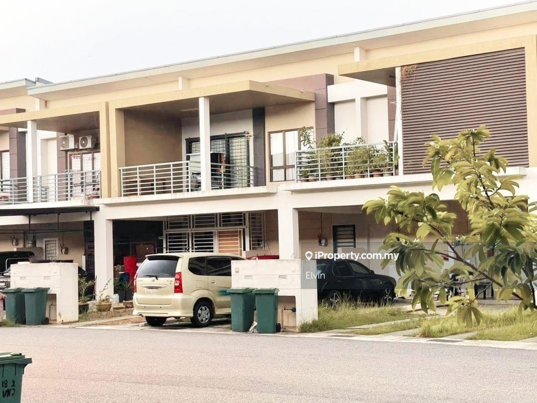Cashback 40k  !! Full Loan Milik Villa Kesuma Townhouse,Semenyih  