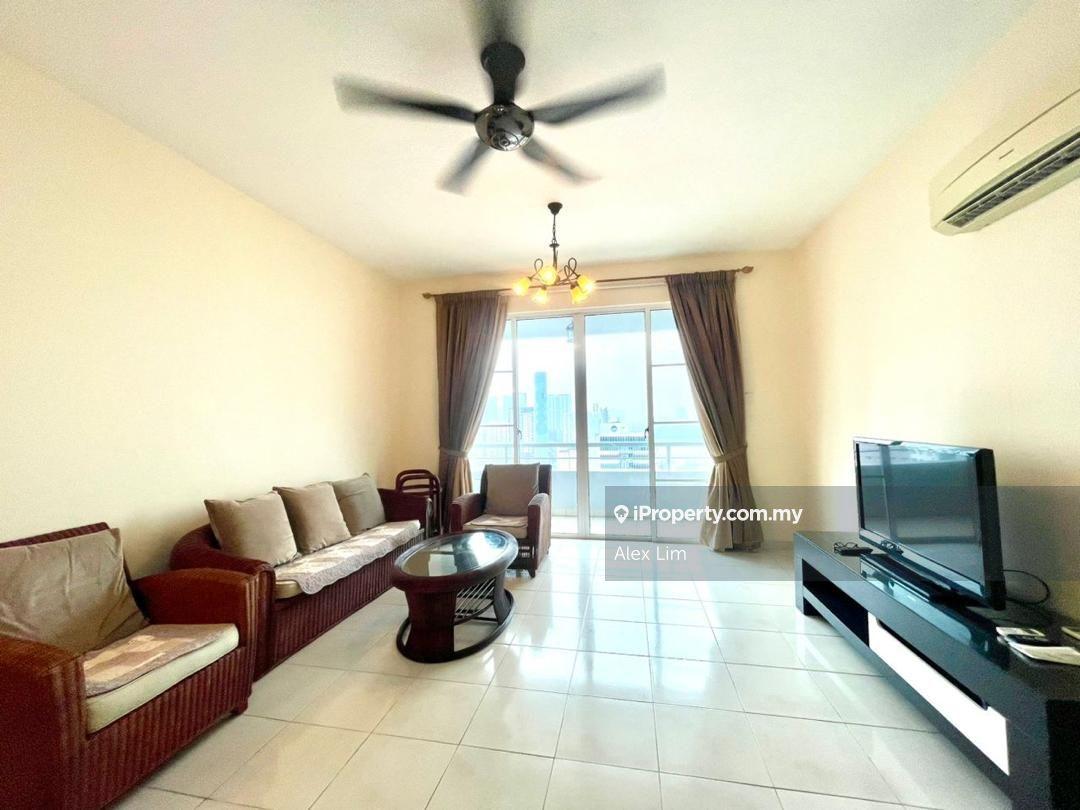 Bayswater Condominium For Rent !!