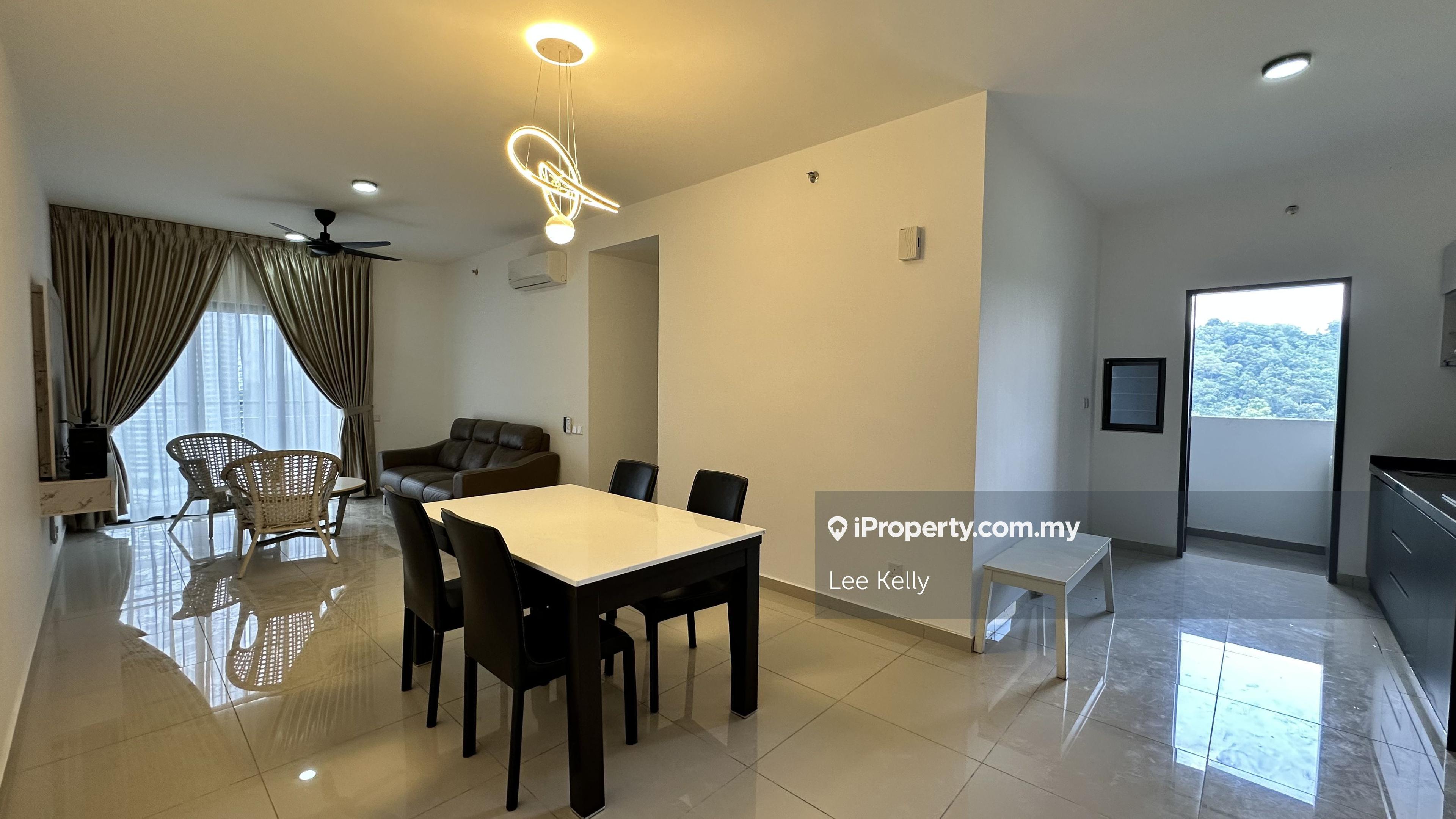 Fully Furnished 4 Bedrooms With Balcony End Lot, Near Empire City Mall