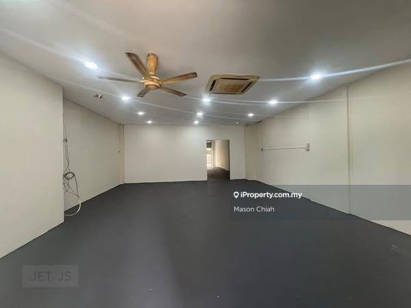 Taman Sentosa Bendahara Klang 24x70 Ground Floor Shop For Sale