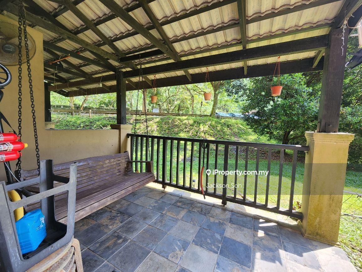 Ground floor I Partly Furnished 