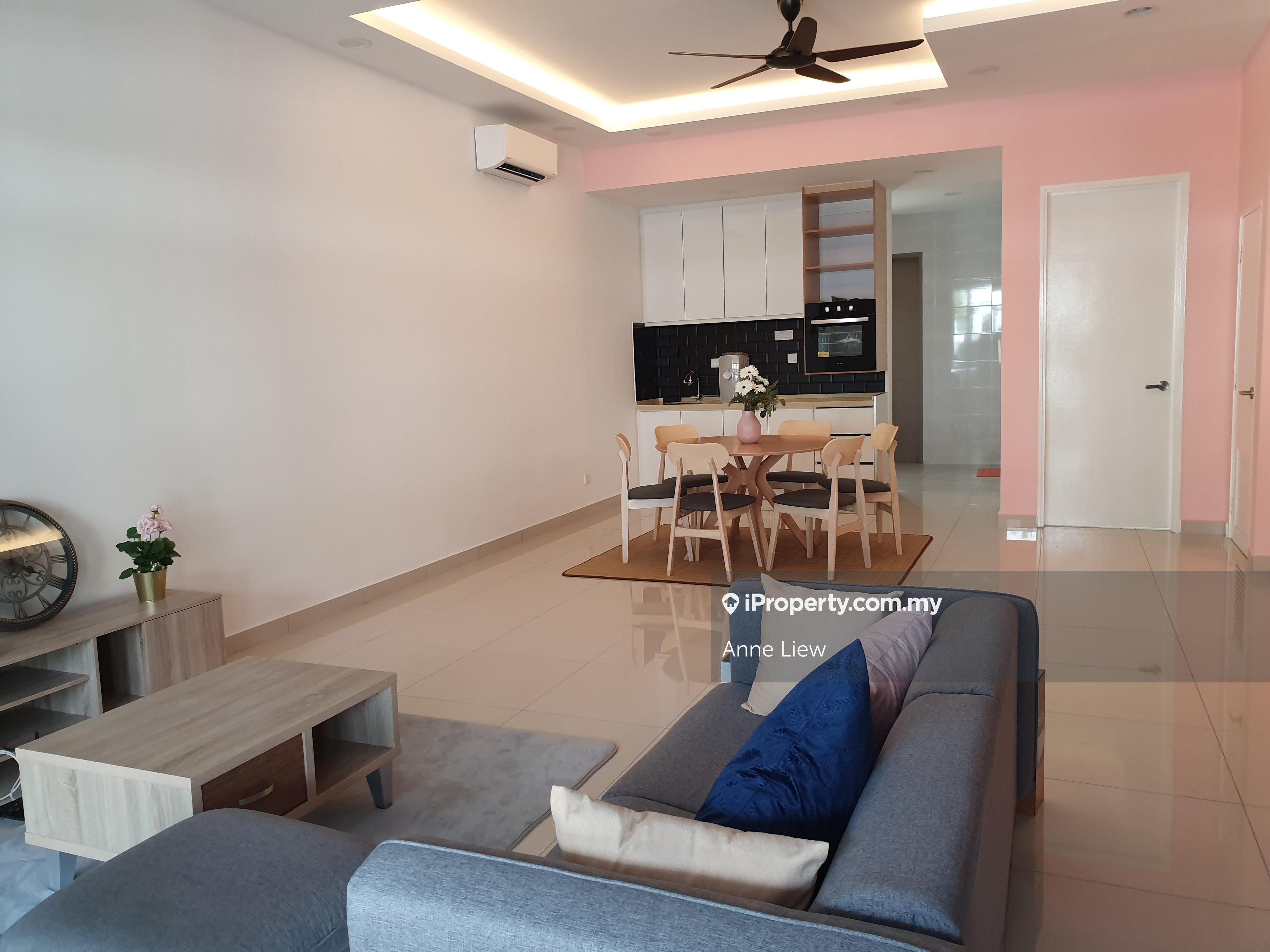 Fully furnished, nicely renovated, with clubhouse facilities