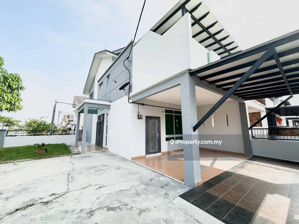 Senai double storey corner Rm638k Nego