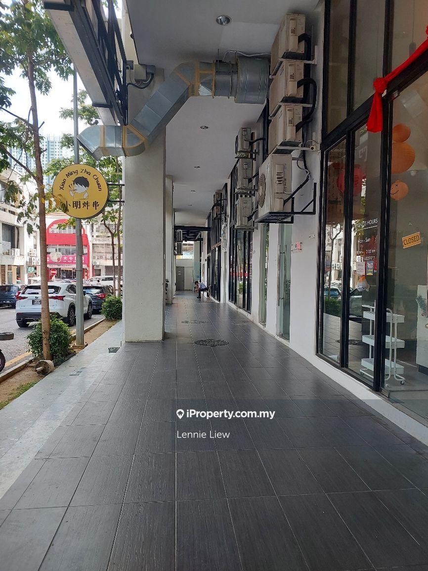 Ground floor shoplot for rent