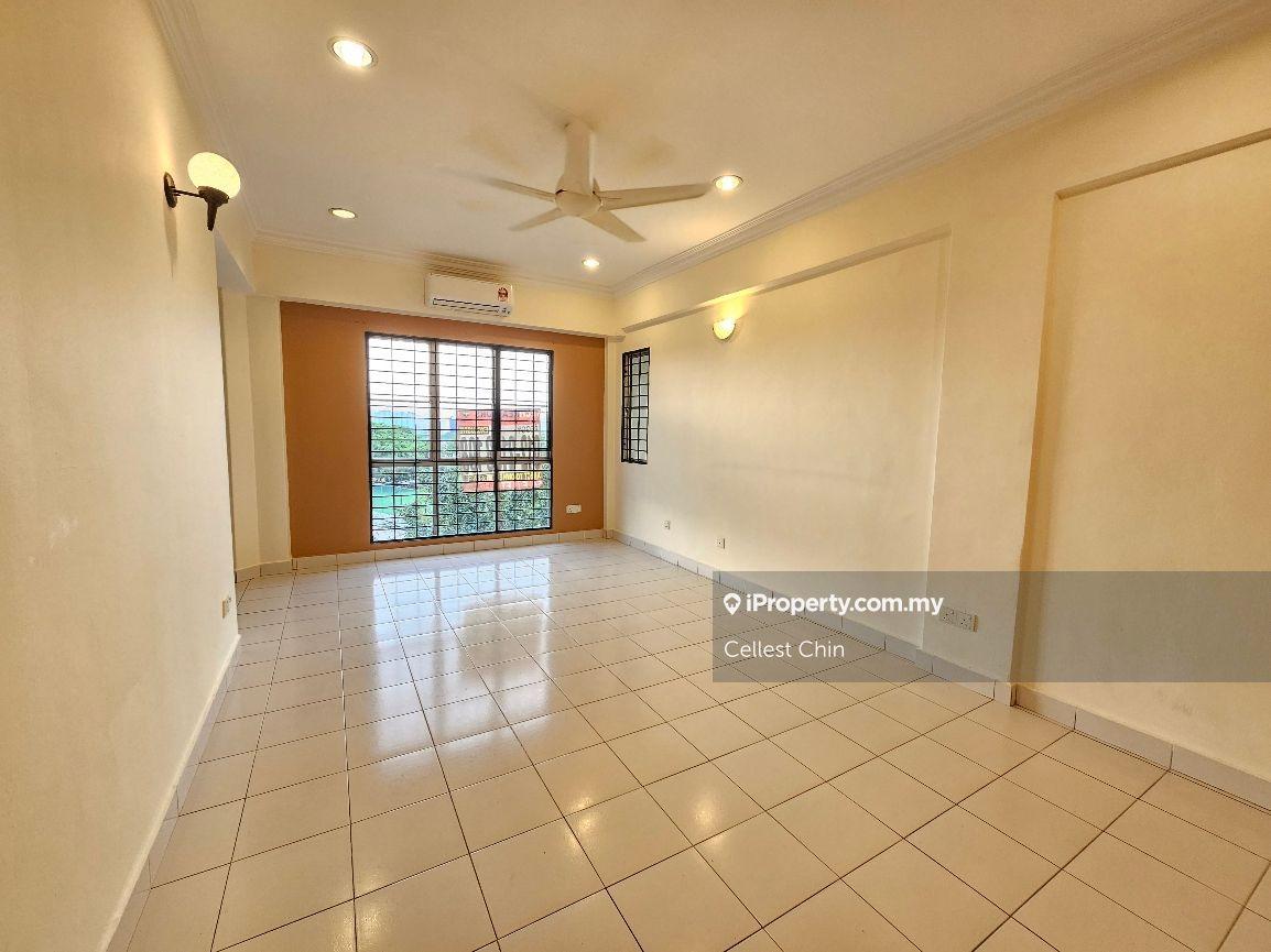 La Vista Puchong freehold 4 rooms condo for sale