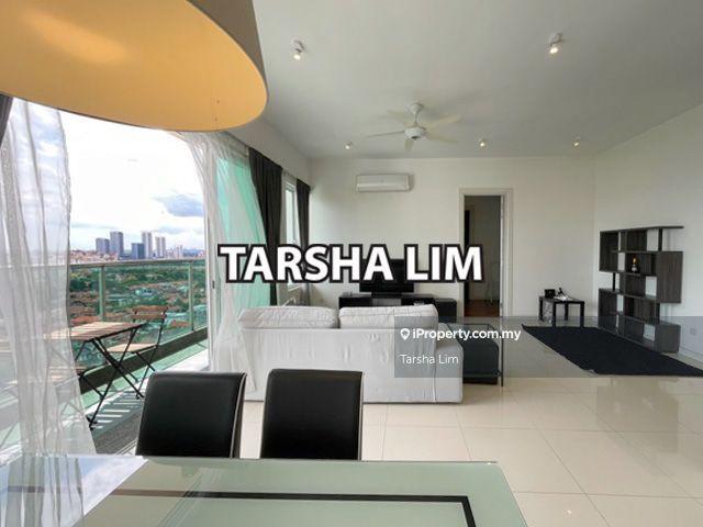 Balcony unit with great mutiara and green view. Breezy all time.