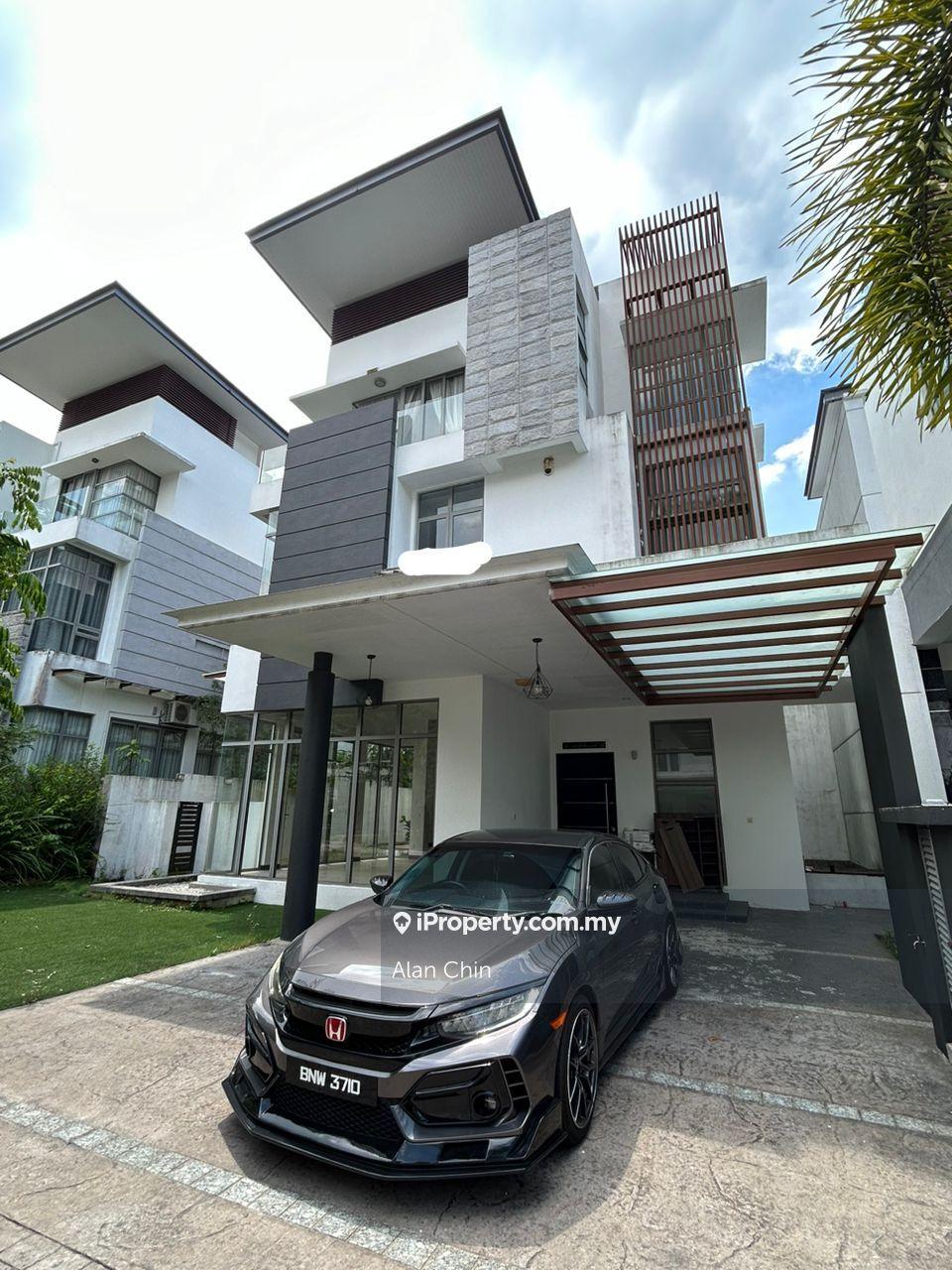 3 storey semi d low density gated and guarded
