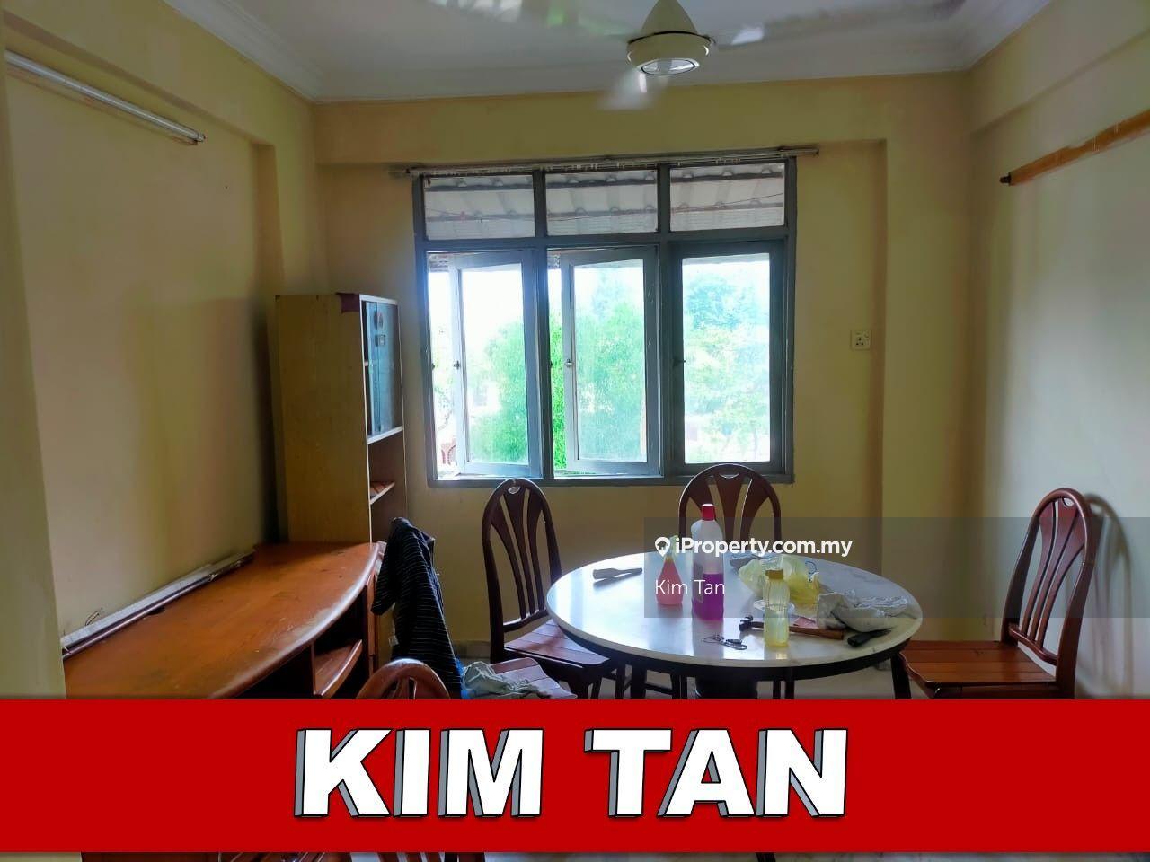 Pangsapuri Mahsuri Bayan Baru Renovated Kitchen Cabinet Worth Rent!!