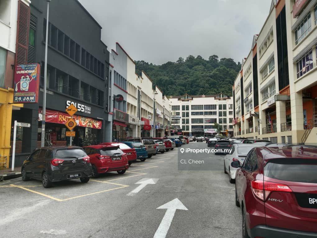 Damansara perdana 3 storey shop sale
