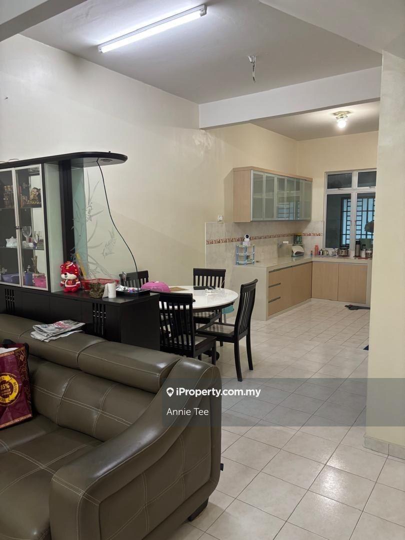 Austin Perdana/ 2 Storey Teres/ Partial Furnished/ Unblock View 