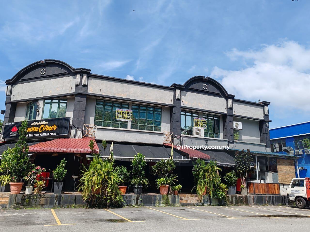 Shah Alam Seksyen 13 shop near eco shop, bank, masjid, hero market,
