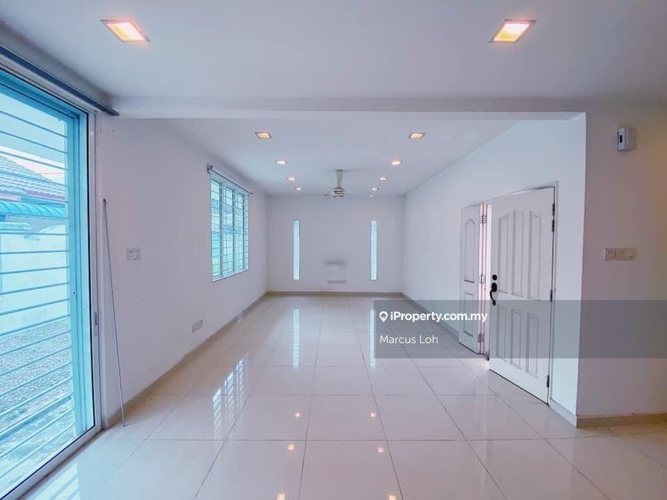 Taman Molek 2 Storey Semi-D