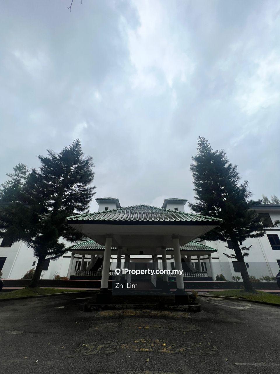 Bunga Raya 3 Bedroom Apartment for Sale