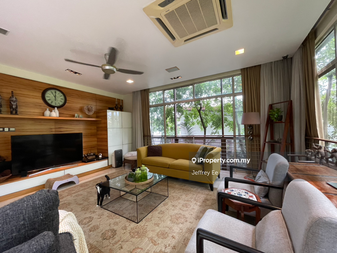 Resort Style Fully renovated Sierramas Bungalow