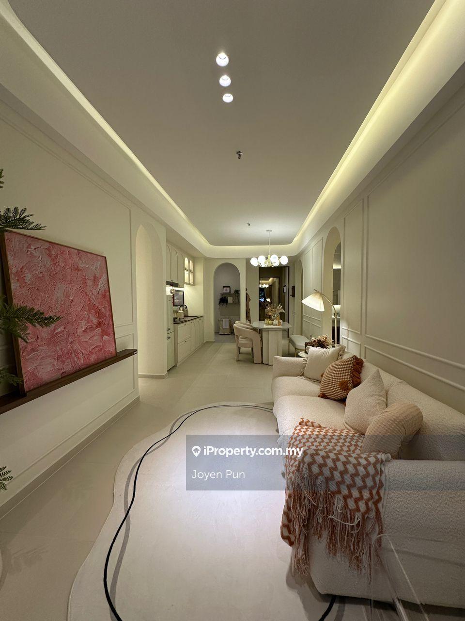 Summer Suites, Bukit Meldrum, Jb Town