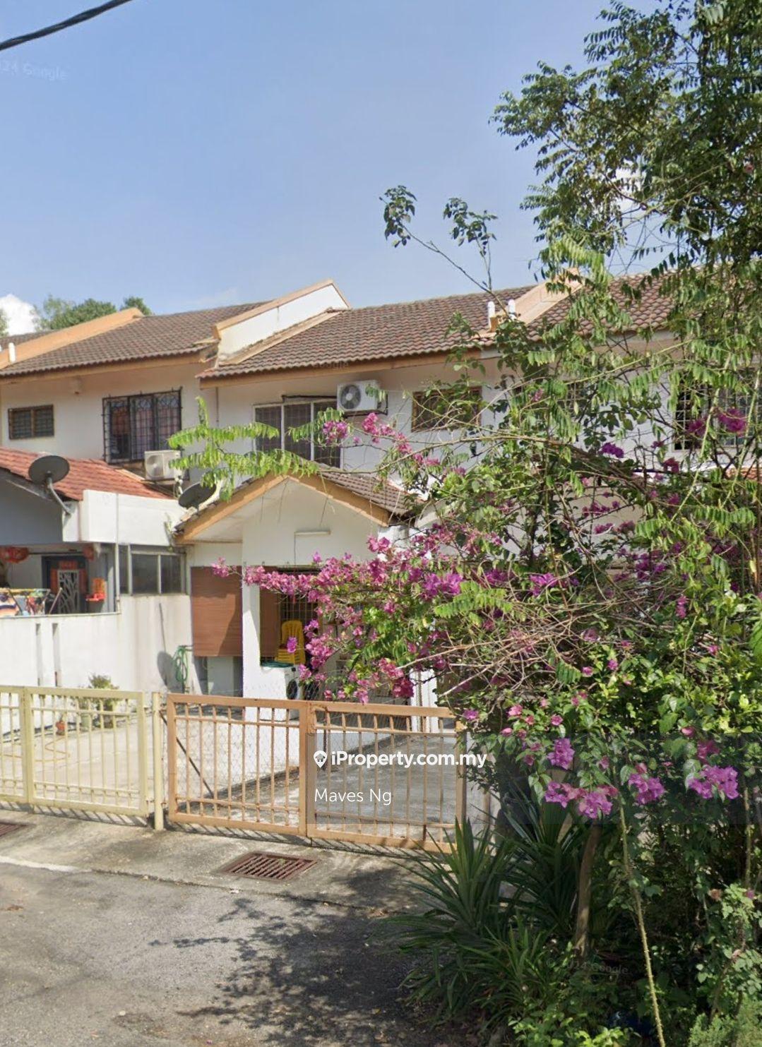 2 Storey House Sale Taman Bukit Serdang,Seri Kembangan, Selangor