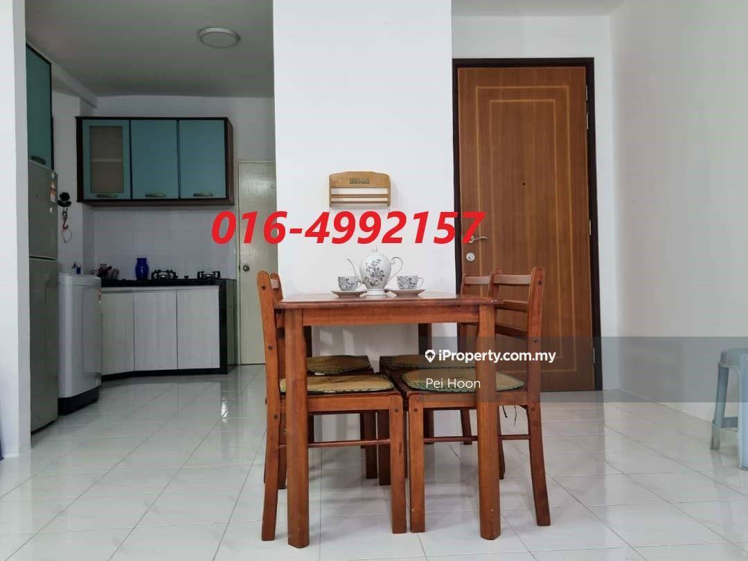 Resort Condominium, low floor pool view for Sale