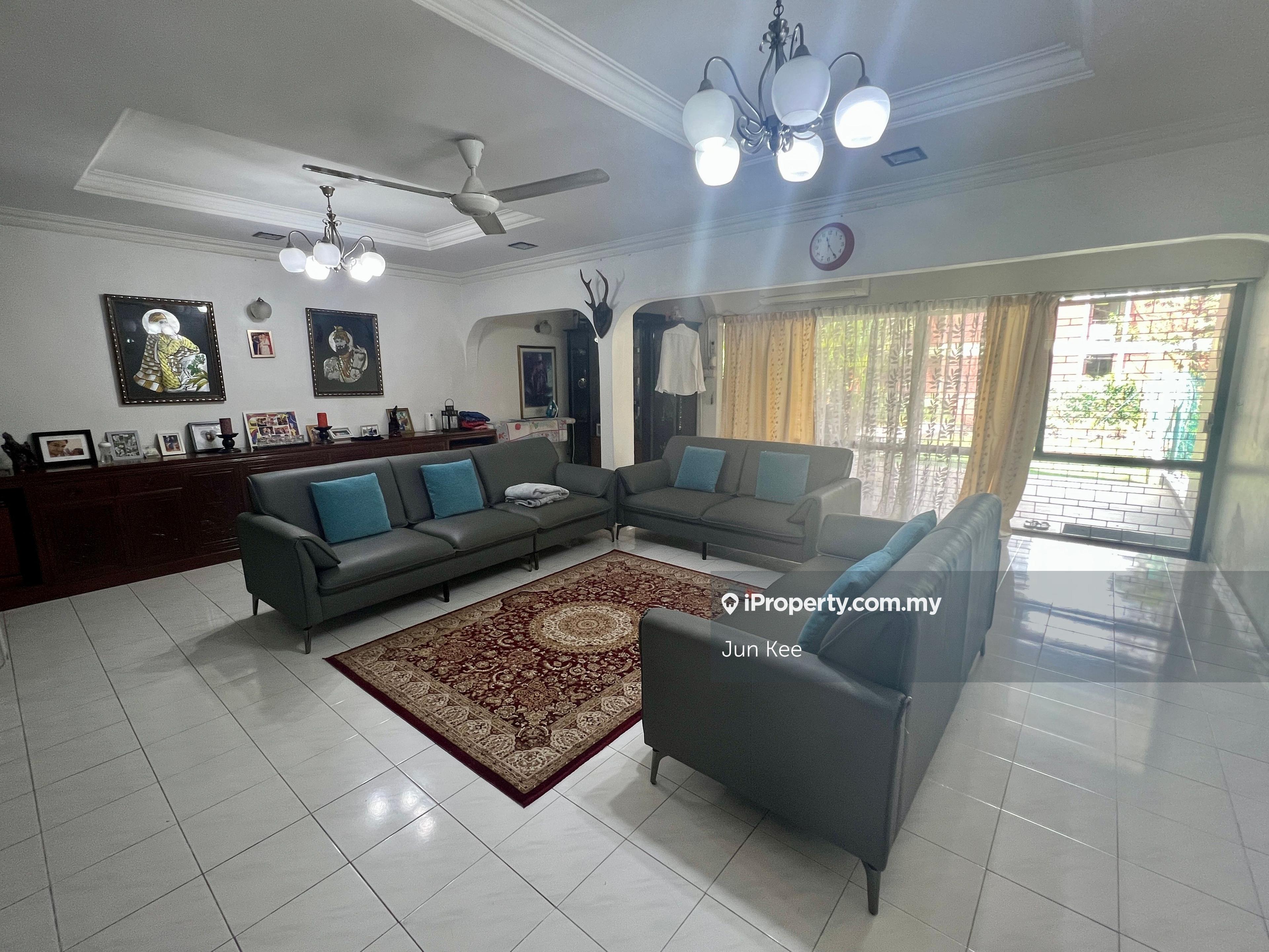 2 Storey Terrace @ Seputeh