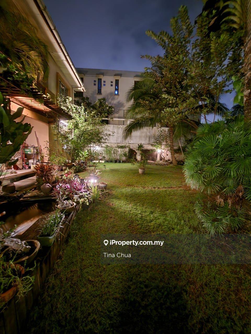 Semi-D house for Sale