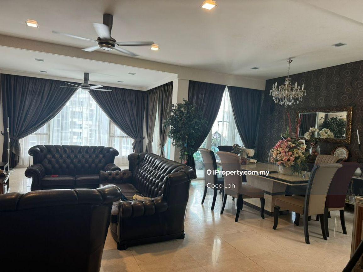 Premium unit near to medical, retail,office and education hub