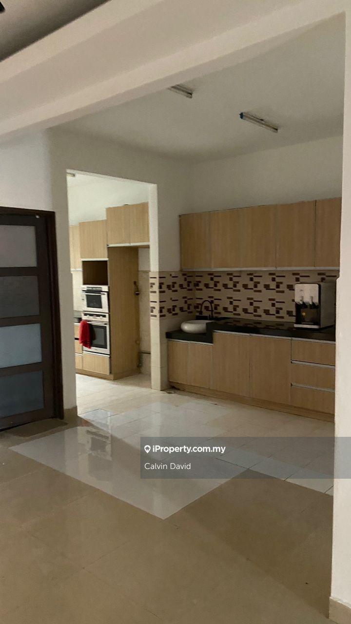 Renovated Freehold Kinrara Mas 3 Storey Terrace House, Bukit Jalil