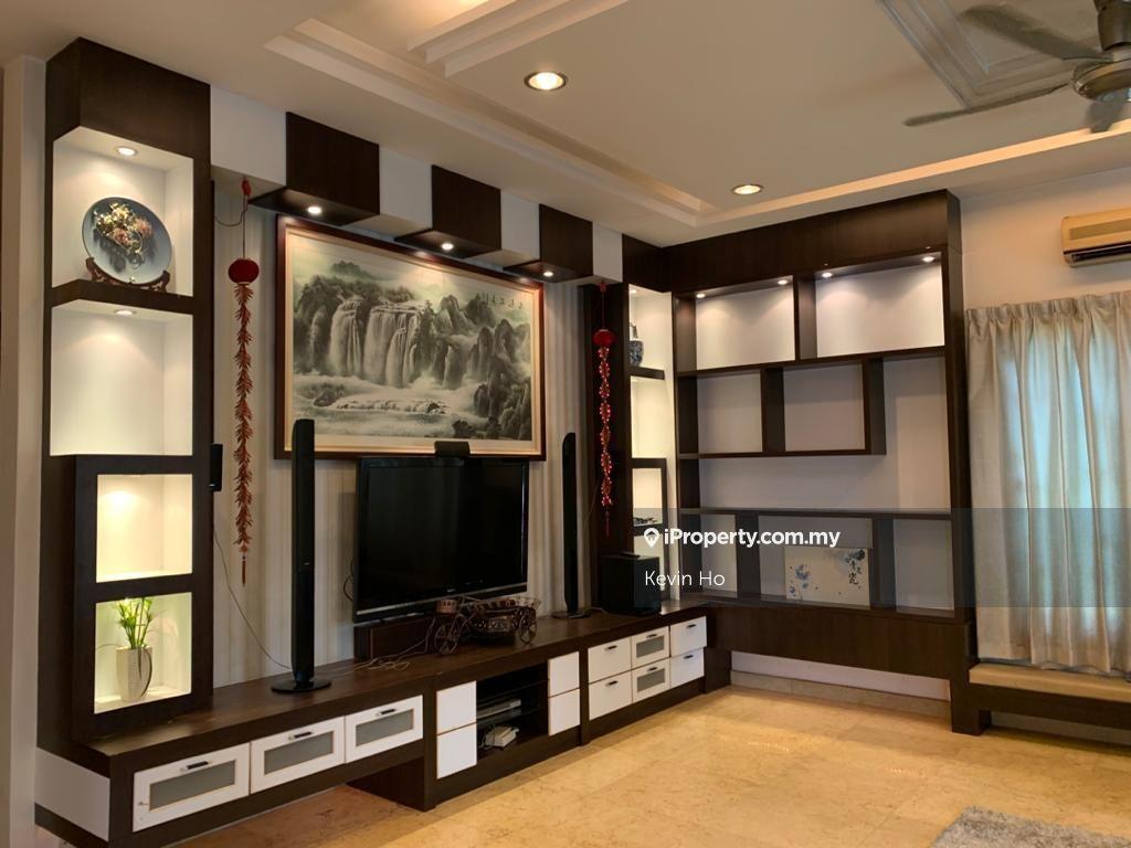 G&G Bungalow near KL city centre! Close to ekocheras, velocity, etc
