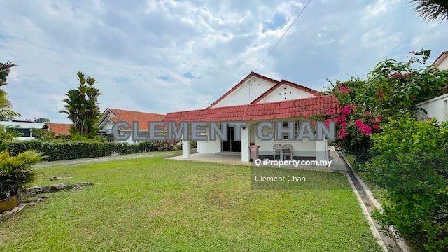 Classic Single Storey Bungalow 