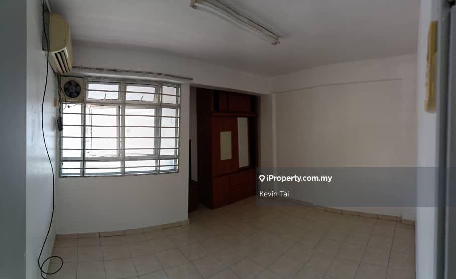 Ground Floor Perdana Villa Apartment, Pandan Perdana Cheras For Rent!