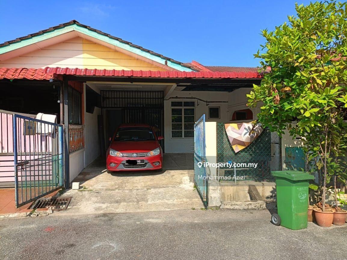 Teres setingkat seri mahkota aman batu 11