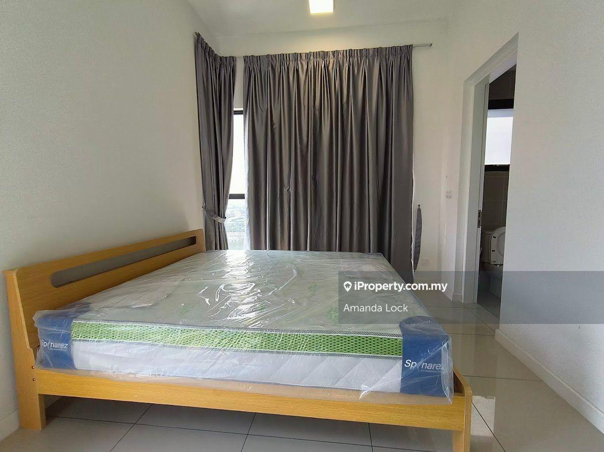Partly furnished corner unit at Le Pavillion Bandar Puteri Puchong 