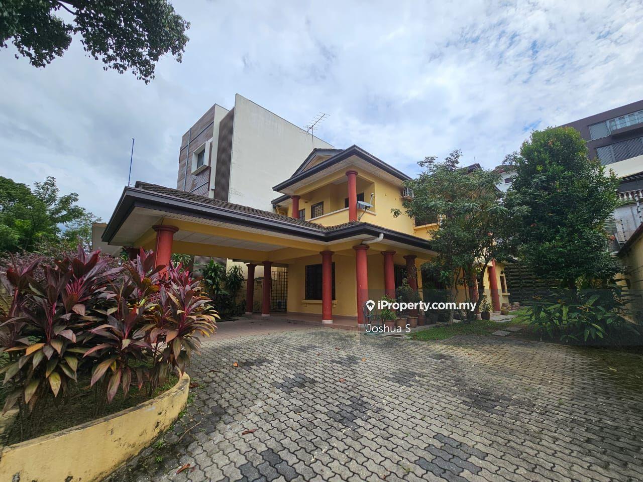 2 Storey Semi D on flat land at Setiabakti, Damansara Heights