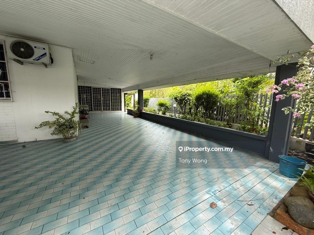 Golf Garden @ Bundusan Corner Semi-D For Sale