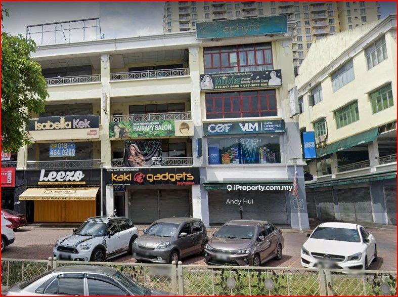 Platinum Walk Ground Floor Shop Endlot Great Location 