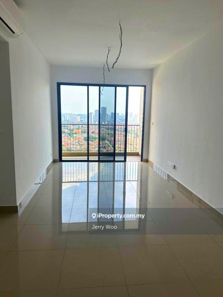For Sale 570k - Newly Completed Unit