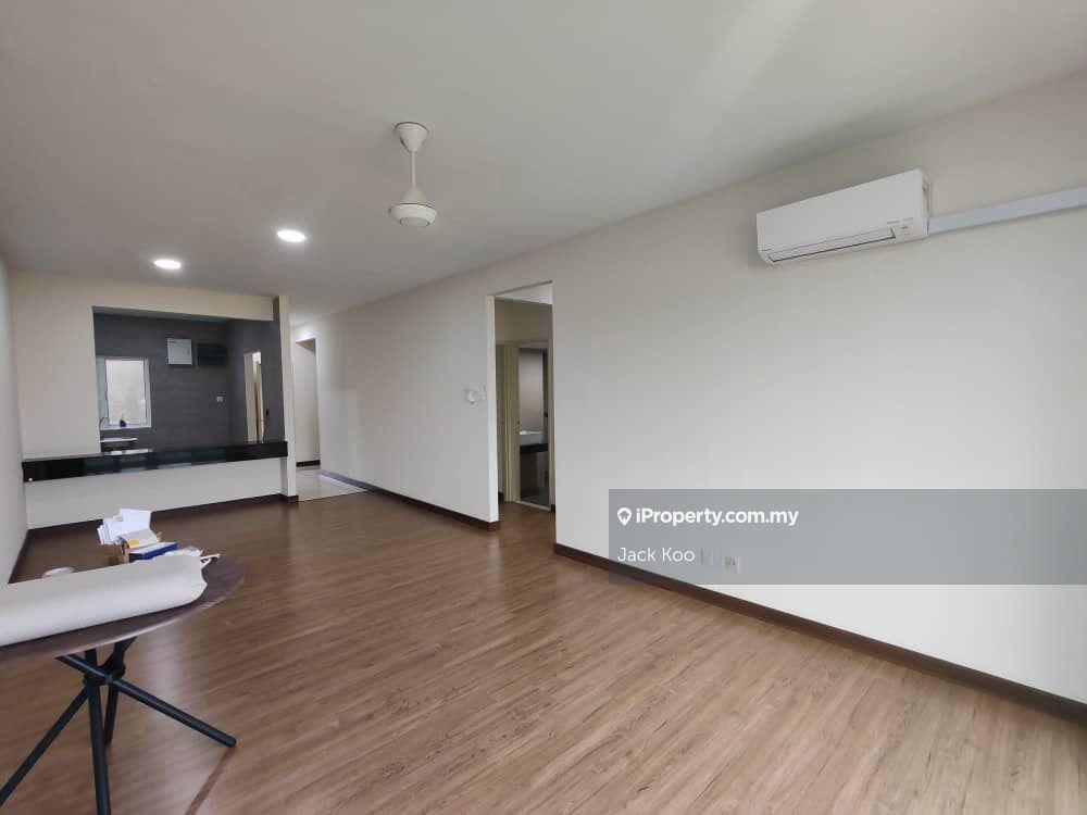 Larkin Residence 2 High Floor