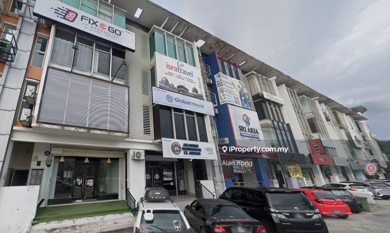 Facing Mainroad Corner Shop, 4 Storey Bandar Baru Bangi, Bangi 