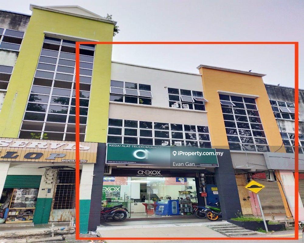 Facing Main Road 3 Storey Taman Merdeka Jaya Batu Berendam Melaka