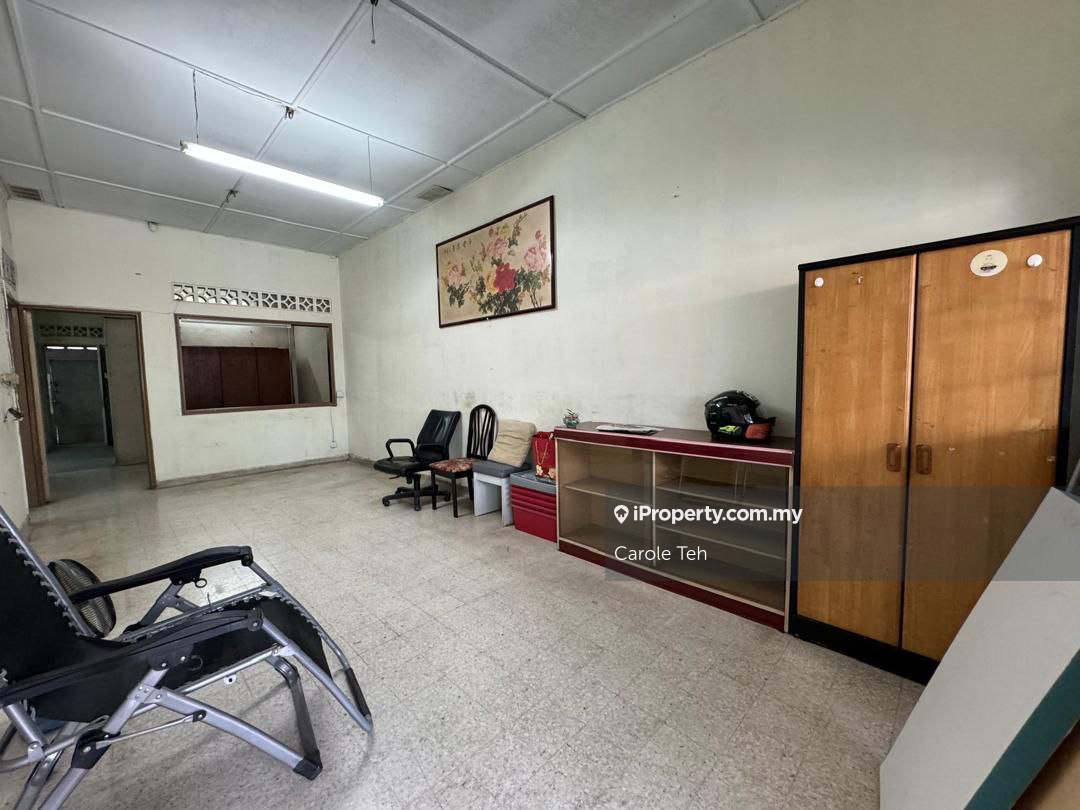 Happy Garden flat level good location single storey for sale 