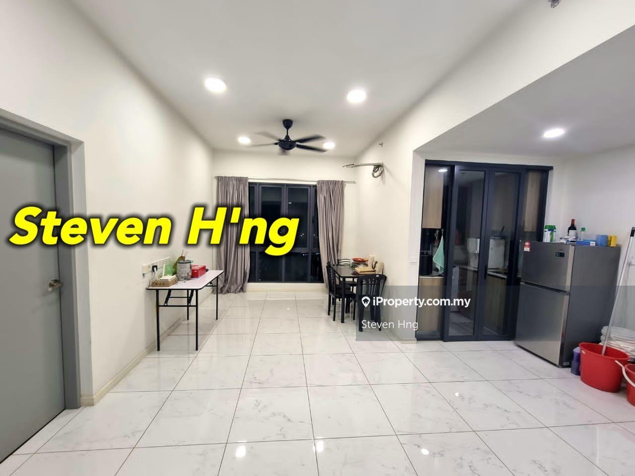 Suasana Utropolis Batu Kawan corner unit high floor