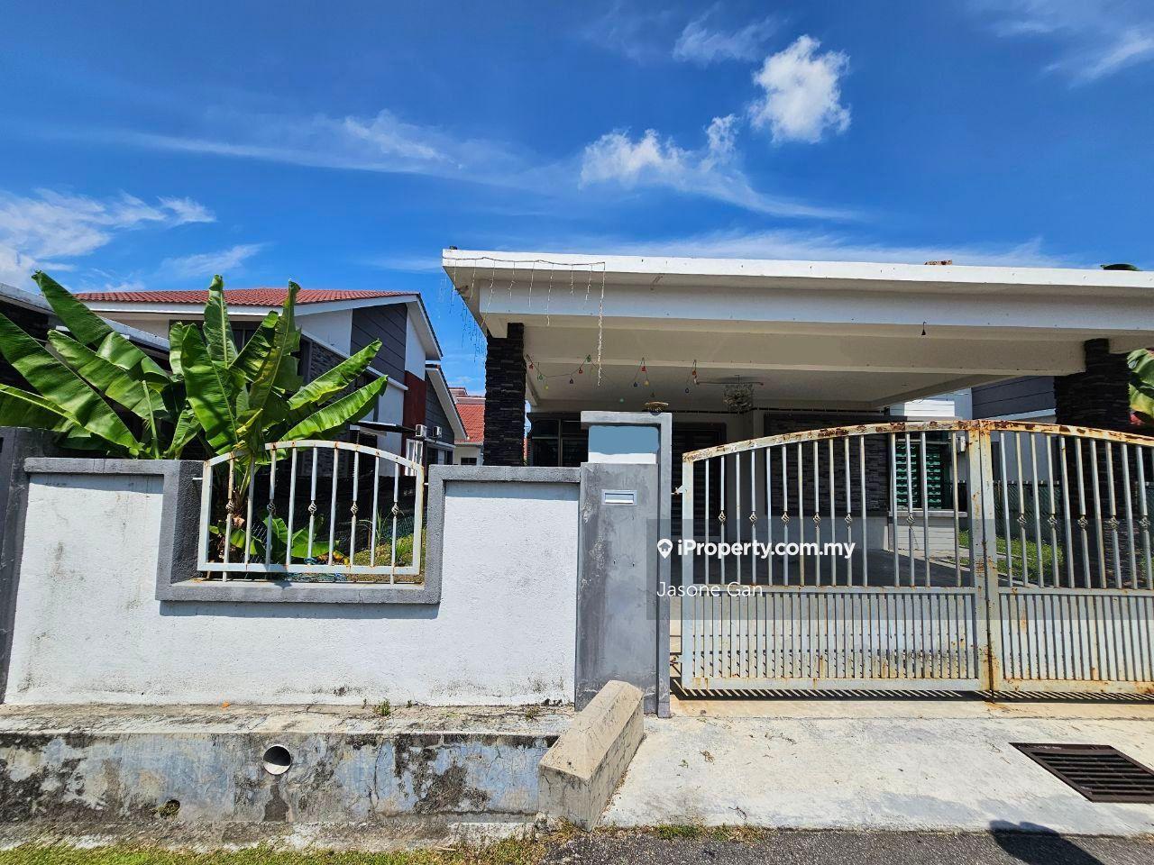 Single Storey Bungalow 50 X 90 in Tanjung Minyak Perdana For Sale